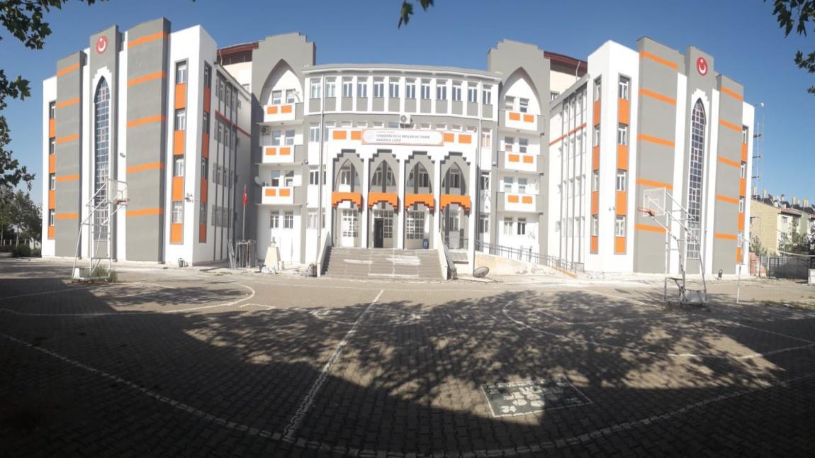Yenişehir Dicle Mesleki ve Teknik Anadolu Lisesi Fotoğrafı